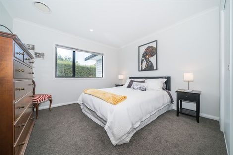 Photo of property in 5 Waimarama Court, Roslyn, Palmerston North, 4414