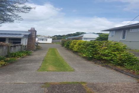 Photo of property in 2/40 Hillcrest Avenue, Hillcrest, Auckland, 0627