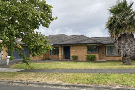 Photo of property in 23 Dairyland Drive, East Tamaki Heights, Auckland, 2016