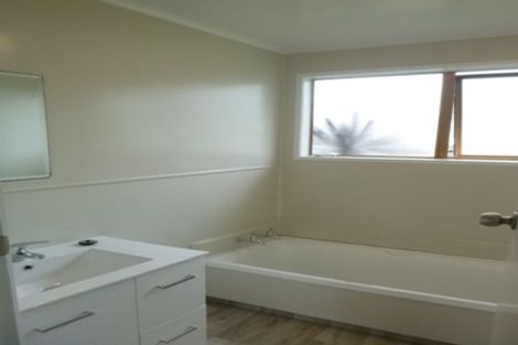 Photo of property in 43 Urlich Drive, Ranui, Auckland, 0612