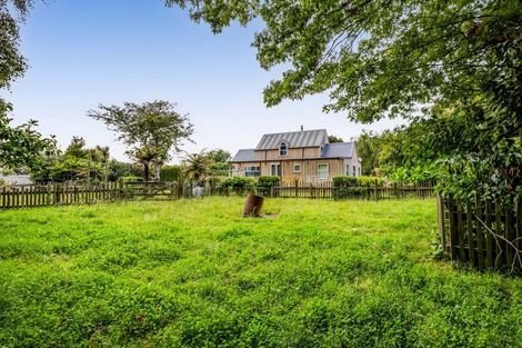 Photo of property in 5 Wynyard Street, Normanby, Hawera, 4614