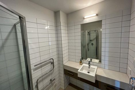 Photo of property in Bella Vista, 2d/84 Gunner Drive, Te Atatu Peninsula, Auckland, 0610