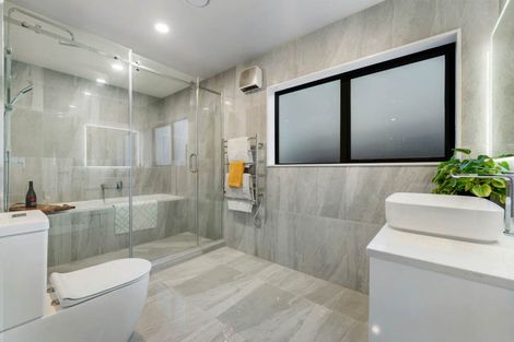 Photo of property in 5 Riwai Street, Flat Bush, Auckland, 2019