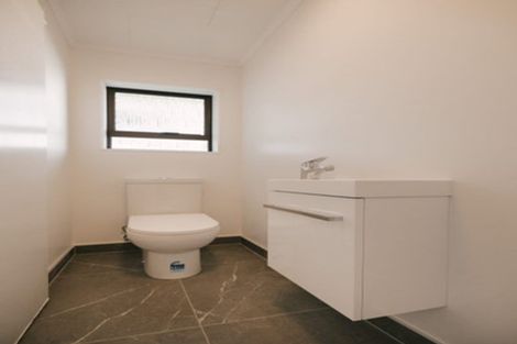 Photo of property in 2 Cypress Way, Levin, 5510