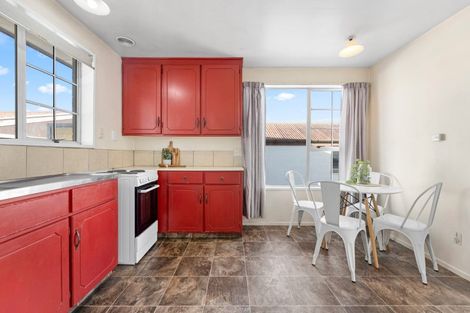 Photo of property in 1/12 Shetland Street, Woolston, Christchurch, 8062