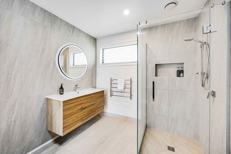 Photo of property in 2 Awatiro Drive, Kaukapakapa, 0871