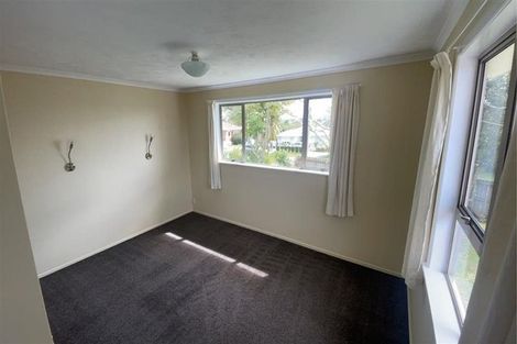 Photo of property in 39 Vera Road, Te Atatu South, Auckland, 0610