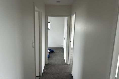 Photo of property in 2/4 Royal Arch Place, Rosehill, Papakura, 2113