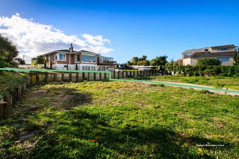 Photo of property in 11c Kaihu Street, Northcote, Auckland, 0627