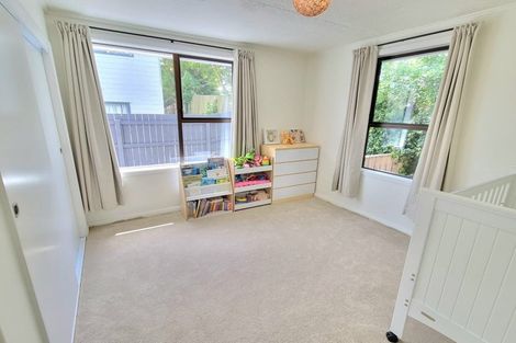 Photo of property in 31 Hiwi Crescent, Titahi Bay, Porirua, 5022