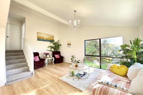 Photo of property in 3 Carl Place, Unsworth Heights, Auckland, 0632