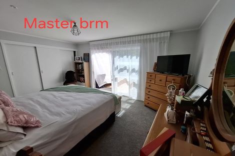 Photo of property in 1/64 Carlisle Road, Browns Bay, Auckland, 0630