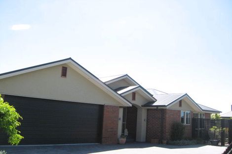 Photo of property in 25 Harrys Way, Redwood, Christchurch, 8051