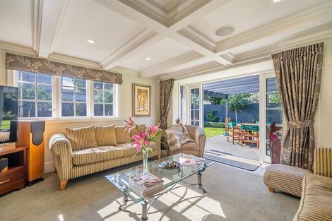 Photo of property in 33 Saint Columbans Grove, Boulcott, Lower Hutt, 5010