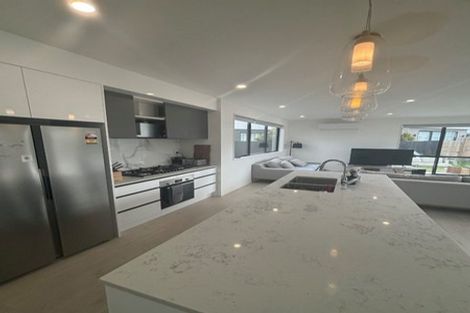 Photo of property in 53 Sunnyheights Road, Orewa, 0931