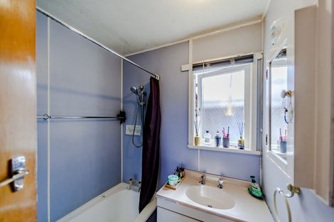 Photo of property in 18 Montgomery Street, Waipukurau, 4200