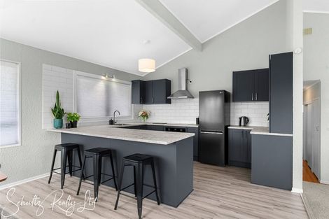 Photo of property in 15 Bickerstaffe Road, Maungaturoto, 0520