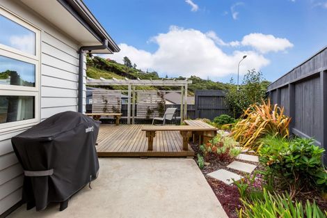 Photo of property in 3 Spritsail Place, Whitby, Porirua, 5024