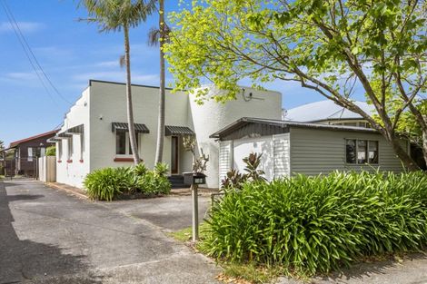 Photo of property in 1/36 Seabrook Avenue, New Lynn, Auckland, 0600