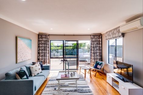 Photo of property in 14 Scott Place, Havelock North, 4130