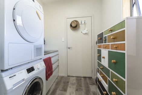 Photo of property in 105 Mcarthur Road, Springvale, Alexandra, 9391