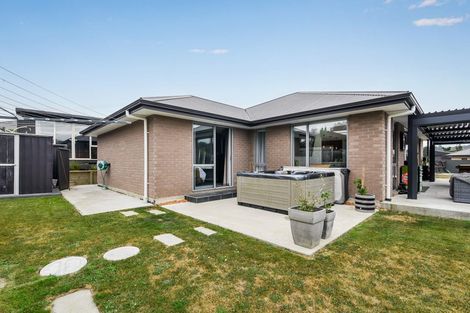 Photo of property in 69 Grandvista Drive, Green Island, Dunedin, 9018