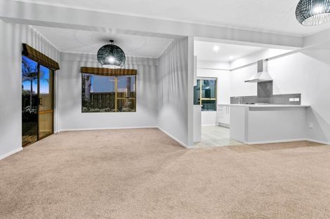 Photo of property in 14 Galaxy Drive, Mairangi Bay, Auckland, 0630