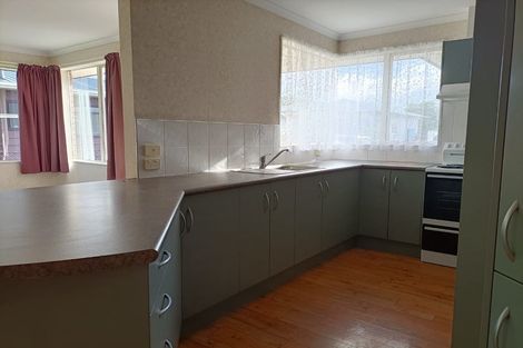 Photo of property in 7a Collie Road, Pukekohe, 2120