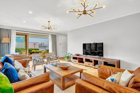 Photo of property in 3/29 Paritai Drive, Orakei, Auckland, 1071