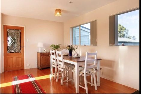 Photo of property in 37 Te Pua School Road, Helensville, 0875