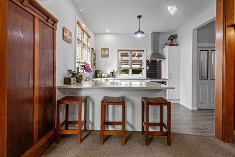 Photo of property in 102 Somerfield Street, Somerfield, Christchurch, 8024