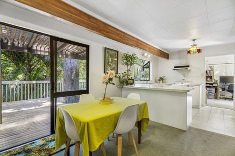 Photo of property in 2/128 Manuka Road, Bayview, Auckland, 0629