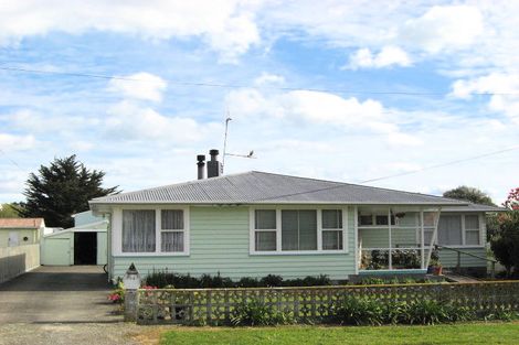 Photo of property in 84 Stout Street, Shannon, 4821