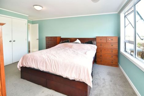 Photo of property in 3 Red Beach Road, Red Beach, 0932