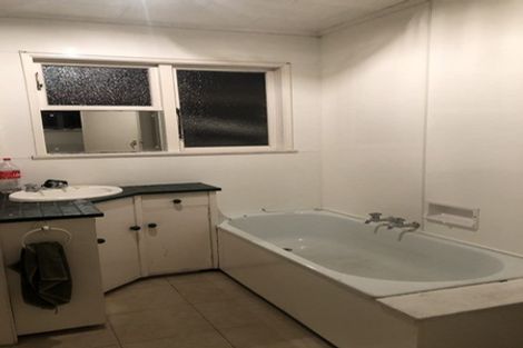 Photo of property in 51 Whitford Park Road, Whitford, Howick, 2571