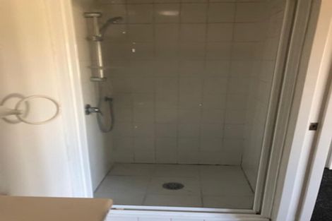 Photo of property in 15 Matilda Place, Weymouth, Auckland, 2103