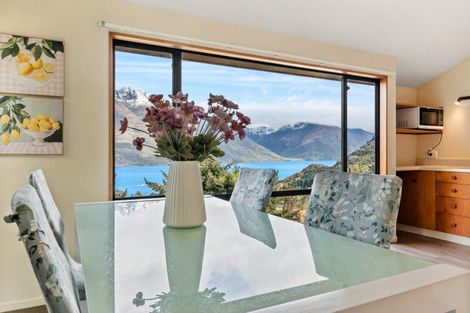 Photo of property in 16a Dart Place, Fernhill, Queenstown, 9300