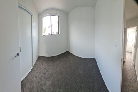 Photo of property in 2/4 Johnston Grove, Taita, Lower Hutt, 5011