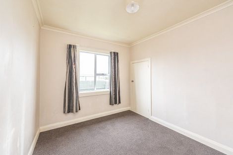 Photo of property in 184 Cornfoot Street, Castlecliff, Whanganui, 4501