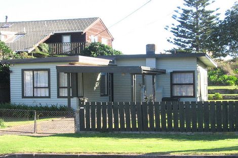 Photo of property in 7 Tutere Street, Waikanae Beach, Waikanae, 5036