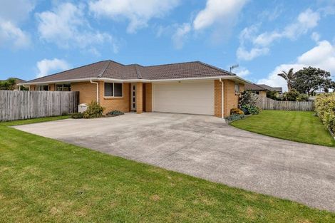 Photo of property in 371 One Tree Point Road, One Tree Point, 0118