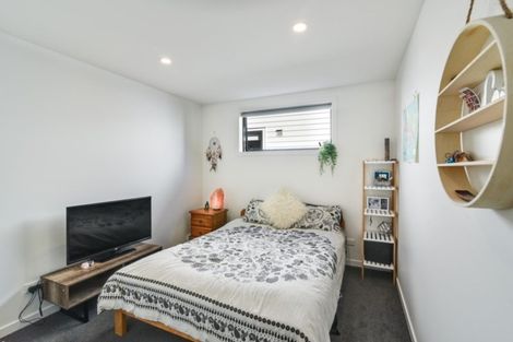 Photo of property in 60 Red Cottage Drive, Lake Hayes, Queenstown, 9304