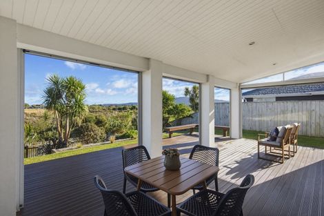 Photo of property in 9 Taranui Way, Paraparaumu Beach, Paraparaumu, 5032