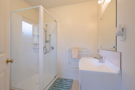 Photo of property in 35 Campion Road, Waikanae Beach, Waikanae, 5036