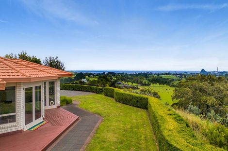 Photo of property in 171 Sealy Road, Omata, New Plymouth, 4374