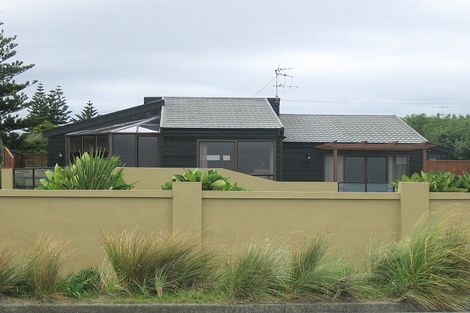 Photo of property in 66 Marine Parade, Paraparaumu Beach, Paraparaumu, 5032