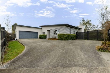 Photo of property in 127 Atawhai Road, Fitzherbert, Palmerston North, 4410