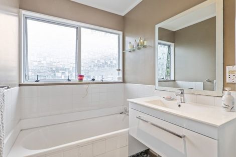 Photo of property in 33 Lantana Avenue, Bell Block, New Plymouth, 4312