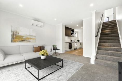Photo of property in 5 Rauawa Lane, Hobsonville, 0616