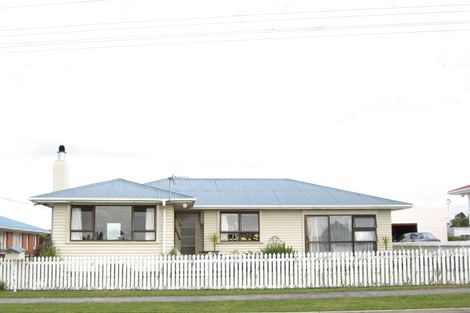 Photo of property in 121 Pembroke Road, Pembroke, Stratford, 4332